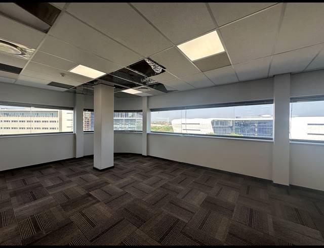 217.40M² OFFICE TO LET IN DORINGKLOOF